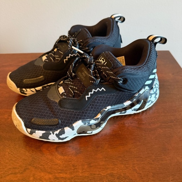 adidas Other - EUC Adidas Donovan Mitchell D.O.N. Issue # 3  Basketball Shoes Sneakers Size 5